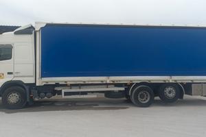 Vendita motrice volvo cassone 9.60 metri