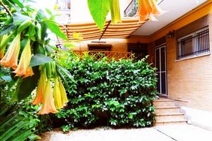 Ostia in pieno centro casa vacanze p.auto giardino