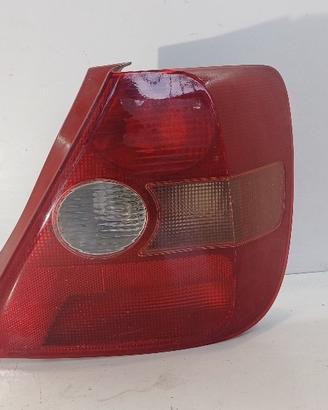 STOP FANALE POSTERIORE DESTRO HONDA Jazz Serie 335