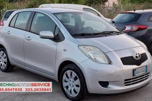 Toyota Yaris 1.0 5 porte