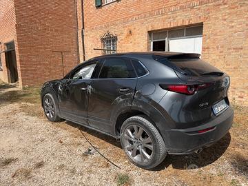 Mazda cx30 diesel incidentata