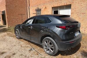 Mazda cx30 diesel incidentata