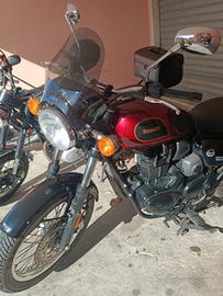 poderosa Benelli 400 imperiale.