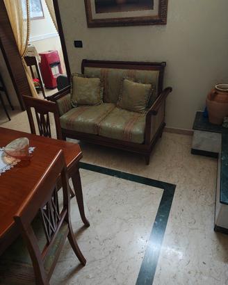 Due divani  biposto uguali