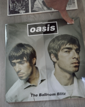 Oasis Live in ballroom 1995