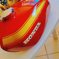 Serbatoio Honda + fiancatine 