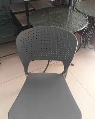 4 sedie colore grigio chiaro nuove
