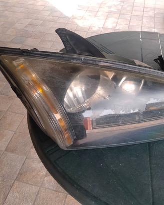 Fari anteriori Ford focus 2007