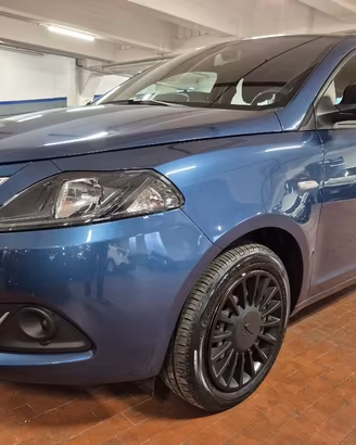 Lancia Ypsilon 1.0 FireFly 5 porte S&S Hybrid Ecoc