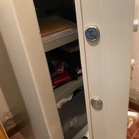 Cassaforte armadio con tesoretto interno