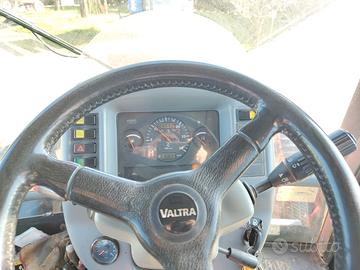 Trattore VALTRA 6550 HITECH 