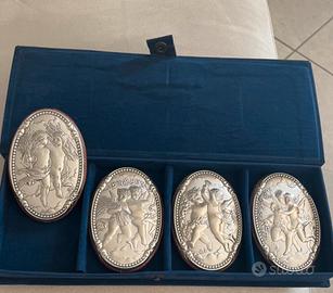 Quadretti in argento.