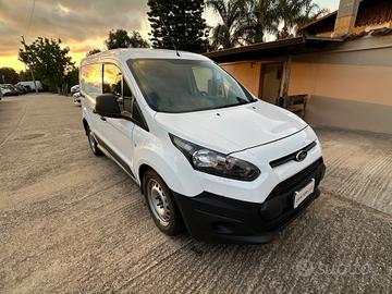 Ford Tourneo Courier 1.5 TDCI 75 CV Plus