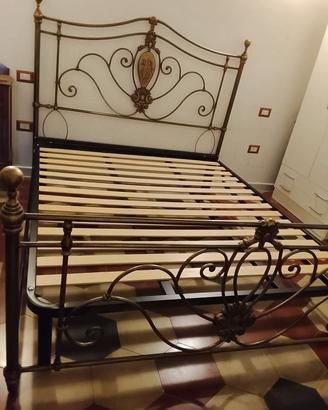 Struttura letto in ferro decorato (ferro pieno)