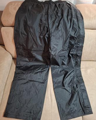pantaloni antipioggia