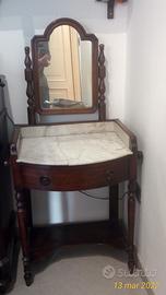 Antica Toeletta/Petineuse con specchio