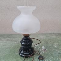 lume a bottiglia con liquore 
