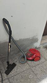 Aspirapolvere compatto molto potente Rowenta 