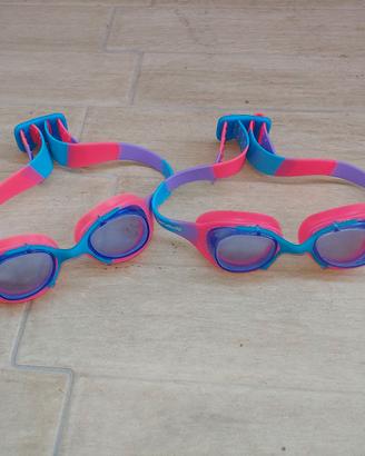 Occhialini per il nuoto