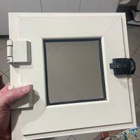 Finestra pvc 28x28
