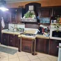 cucina fatta dal falegname 