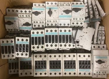 Teleruttori e salvamotori siemens vari pezzi