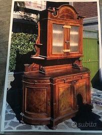 Credenza antica