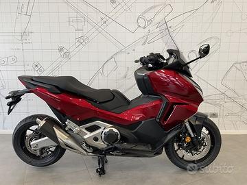 Honda Forza 750 ABS YM 2024 - CANDY RED