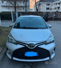 Toyota yaris 1.0 benzina/Gpl - adatta neopatentati