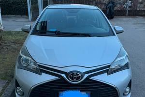 Toyota yaris 1.0 benzina/Gpl - adatta neopatentati