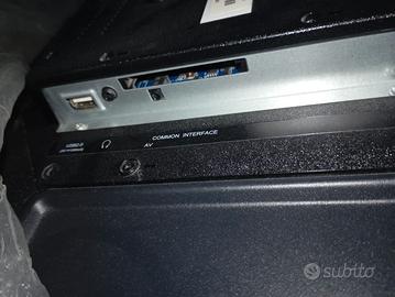 OK ODL24675H-TB TV LCD, 24 pollici, HD