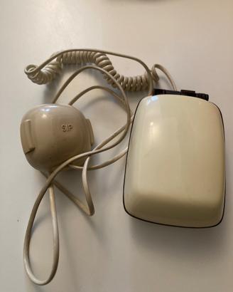 Telefono Showtime 8388 a conchiglia