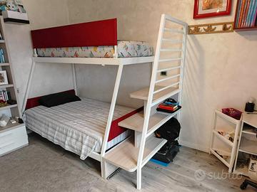 Letto a castello in metallo bianco