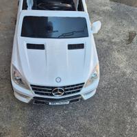 macchina  Mercedes per bimbi 
