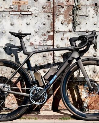 Trek Madone SLR 9 2025