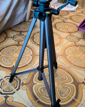 treppiede Daiwa t300 
