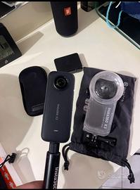 insta 360 x3 + case subaqueo invisibile + batteria