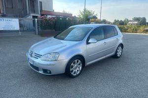 Volkswagen Golf 1.6 16V FSI 5p. Sportline
