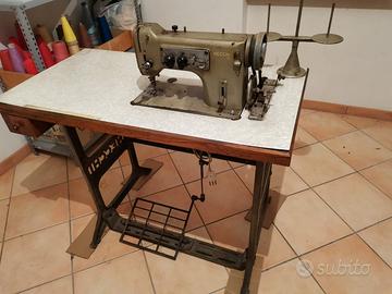 Macchina da cucire d'epoca NECCHI