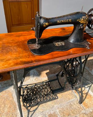Macchina da cucire Singer anno 1895