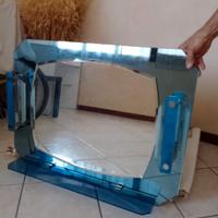 specchio azzurro per bagno 