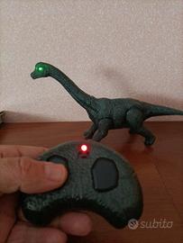 DINOSAURO BRACHIOSAURO +TELECOMANDO