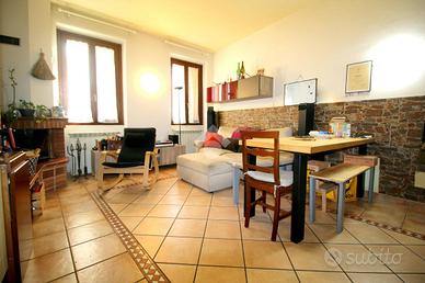 3 LOCALI A CARONNO PERTUSELLA