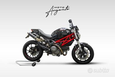 DUCATI MONSTER 796