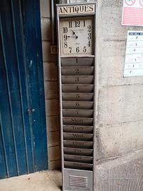 Orologio calendario da parete stile vintage 
