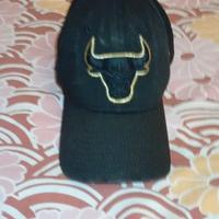 Cappello Chicago Bulls NBA – nero con logo toro or