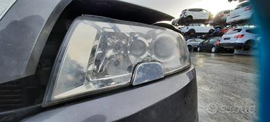 SKODA SUPERB 2004 - FARO ANTERIORE SINISTRO