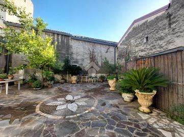 Casa indipendente a caserta località Santa Barbara