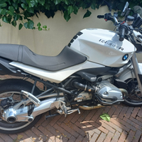 BMW R1200R anno 2010 74000 km+ kit completo borse