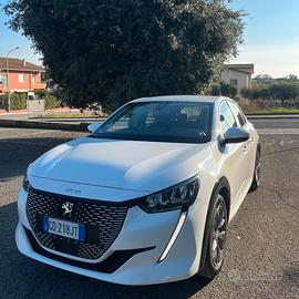 Peugeot e-208 Elettrica